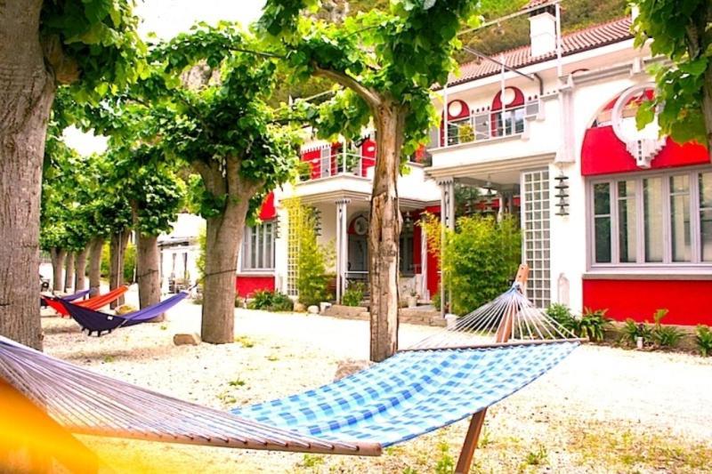 Zentral Club Apartamento Proton-Jacuzzi Belmonte De Miranda Eksteriør bilde
