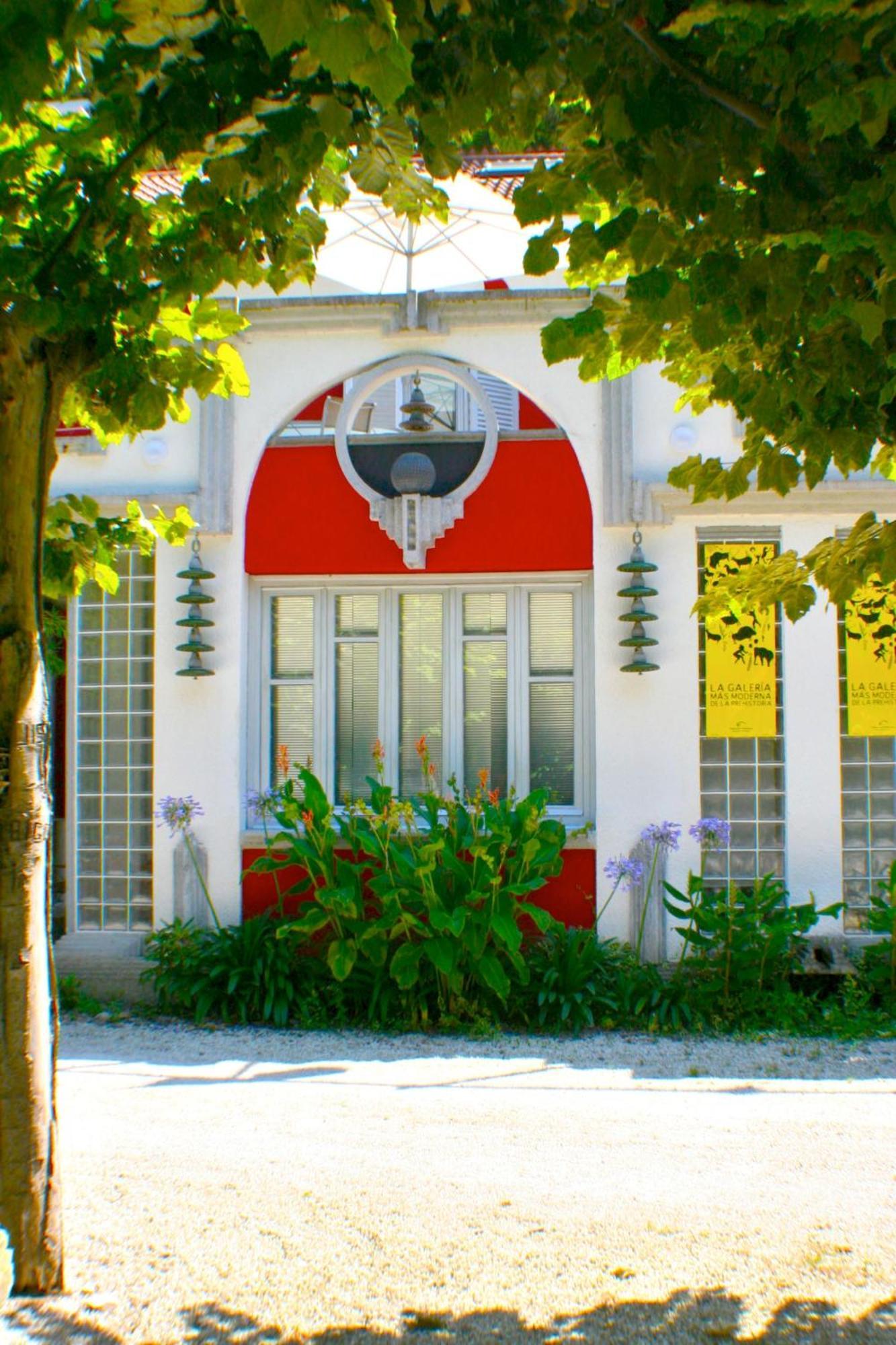 Zentral Club Apartamento Proton-Jacuzzi Belmonte De Miranda Eksteriør bilde
